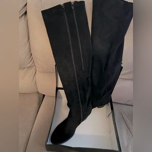 Black ladies suede knee high boots